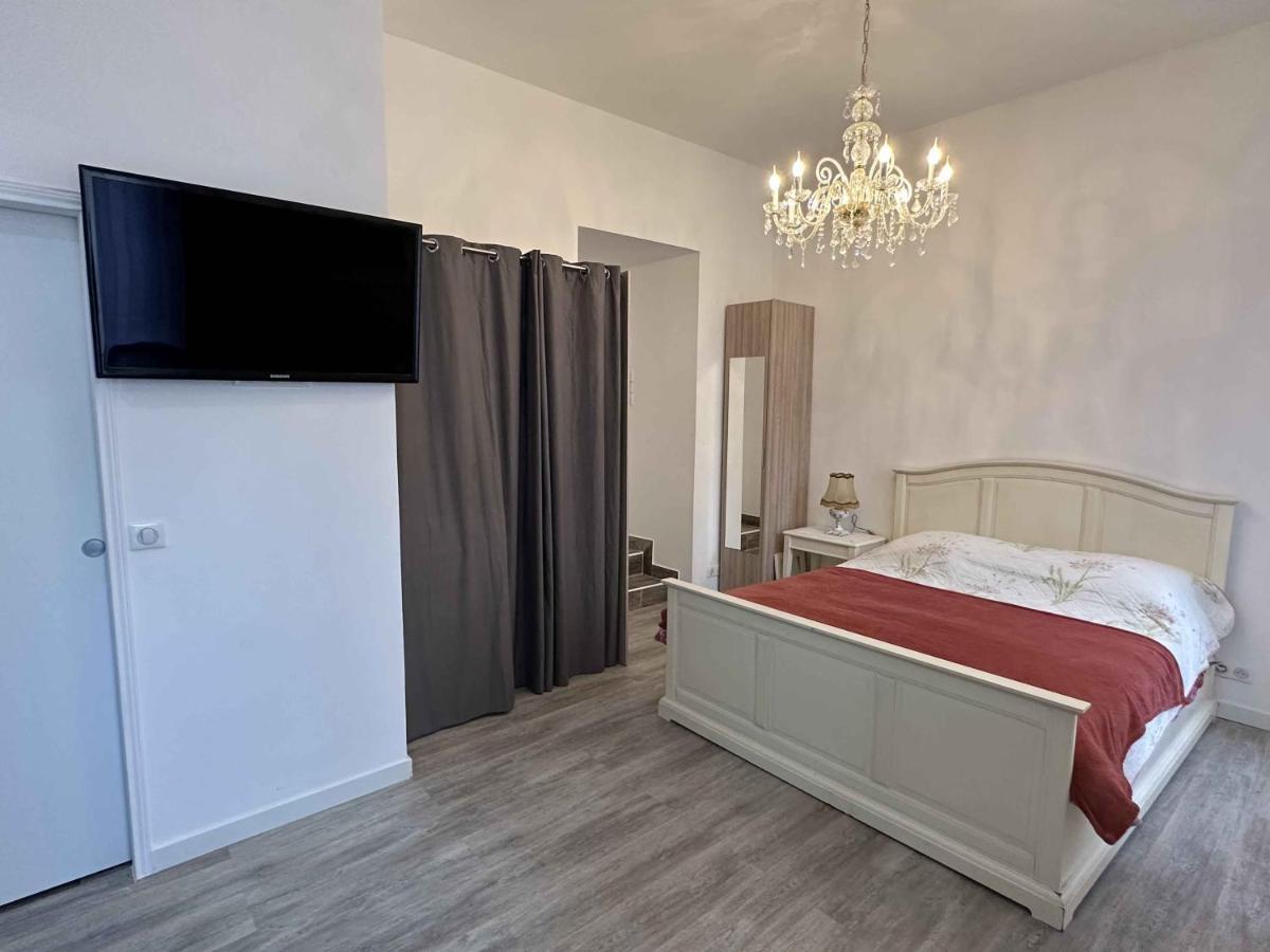Situe Dans La Gallia Historique Apartamento *